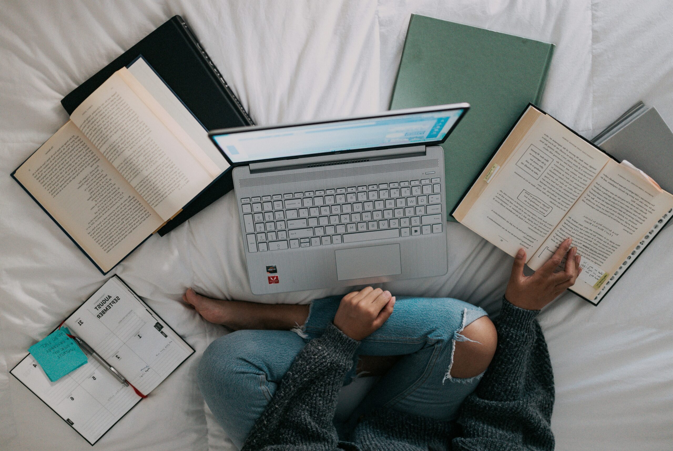 girl with a laptop doing research
